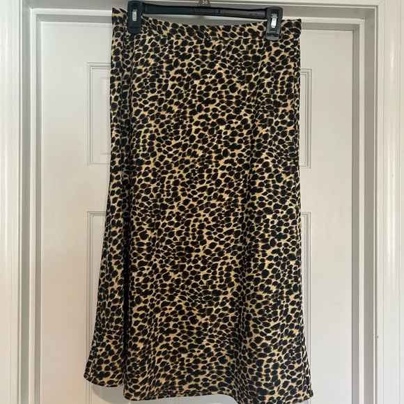 J. Crew Dresses & Skirts - J. Crew Leopard Print Women's Midi Skirt